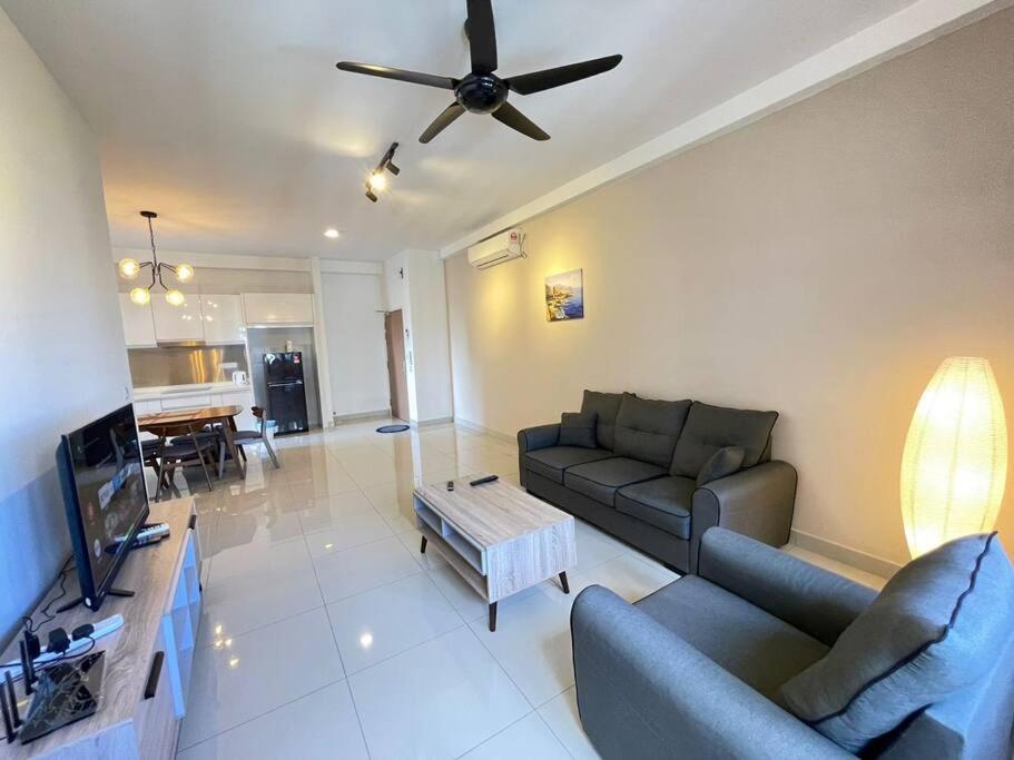 Meridin Medini By Wp Homestay Nusajaya  Exterior foto