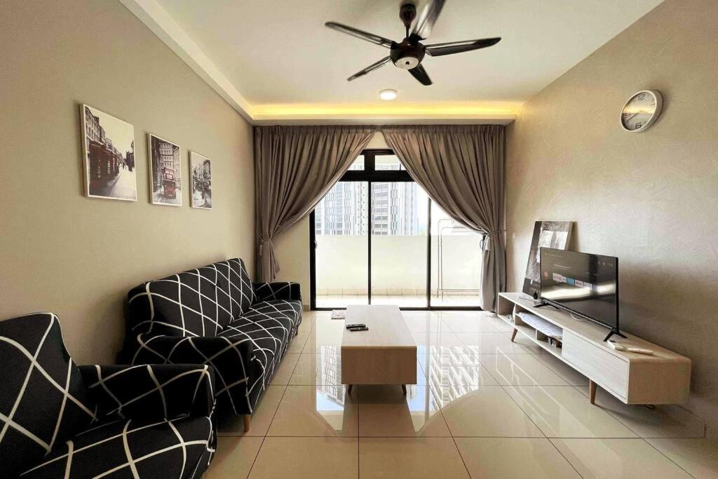 Meridin Medini By Wp Homestay Nusajaya  Exterior foto