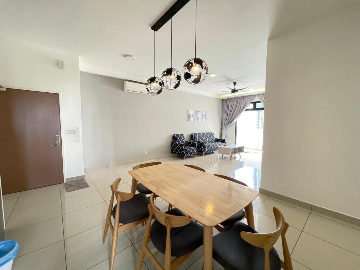 Meridin Medini By Wp Homestay Nusajaya  Exterior foto