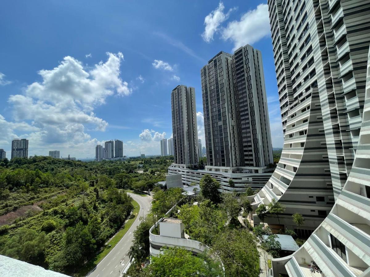 Meridin Medini By Wp Homestay Nusajaya  Exterior foto