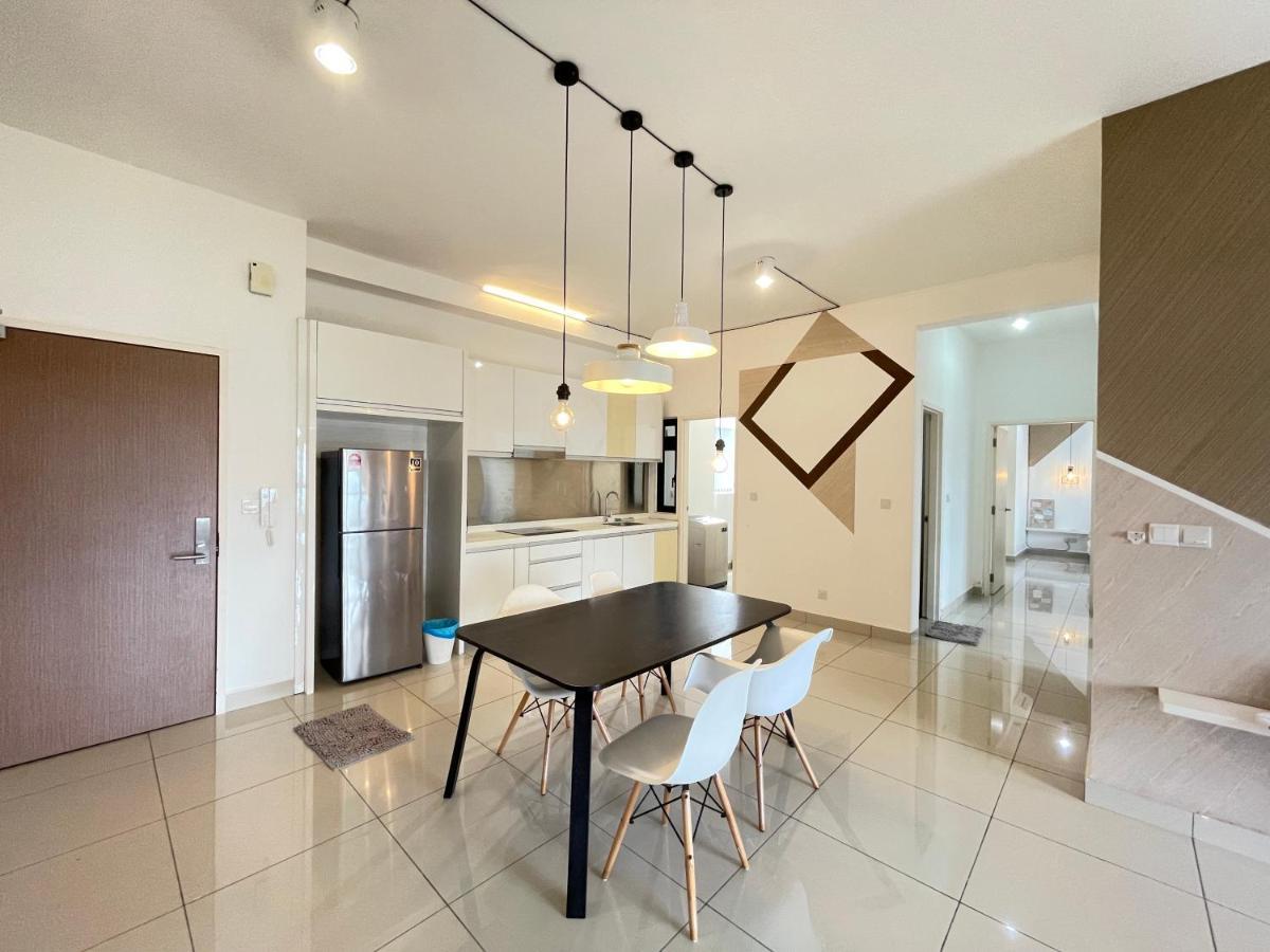 Meridin Medini By Wp Homestay Nusajaya  Exterior foto